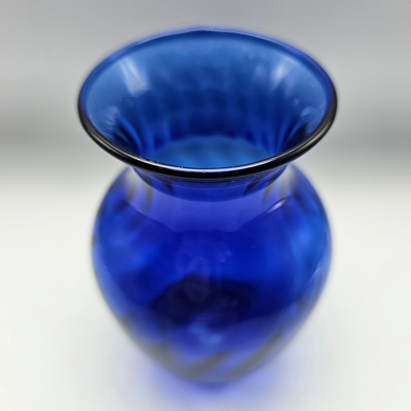 Small Blue Optic Swirl Glass Vase