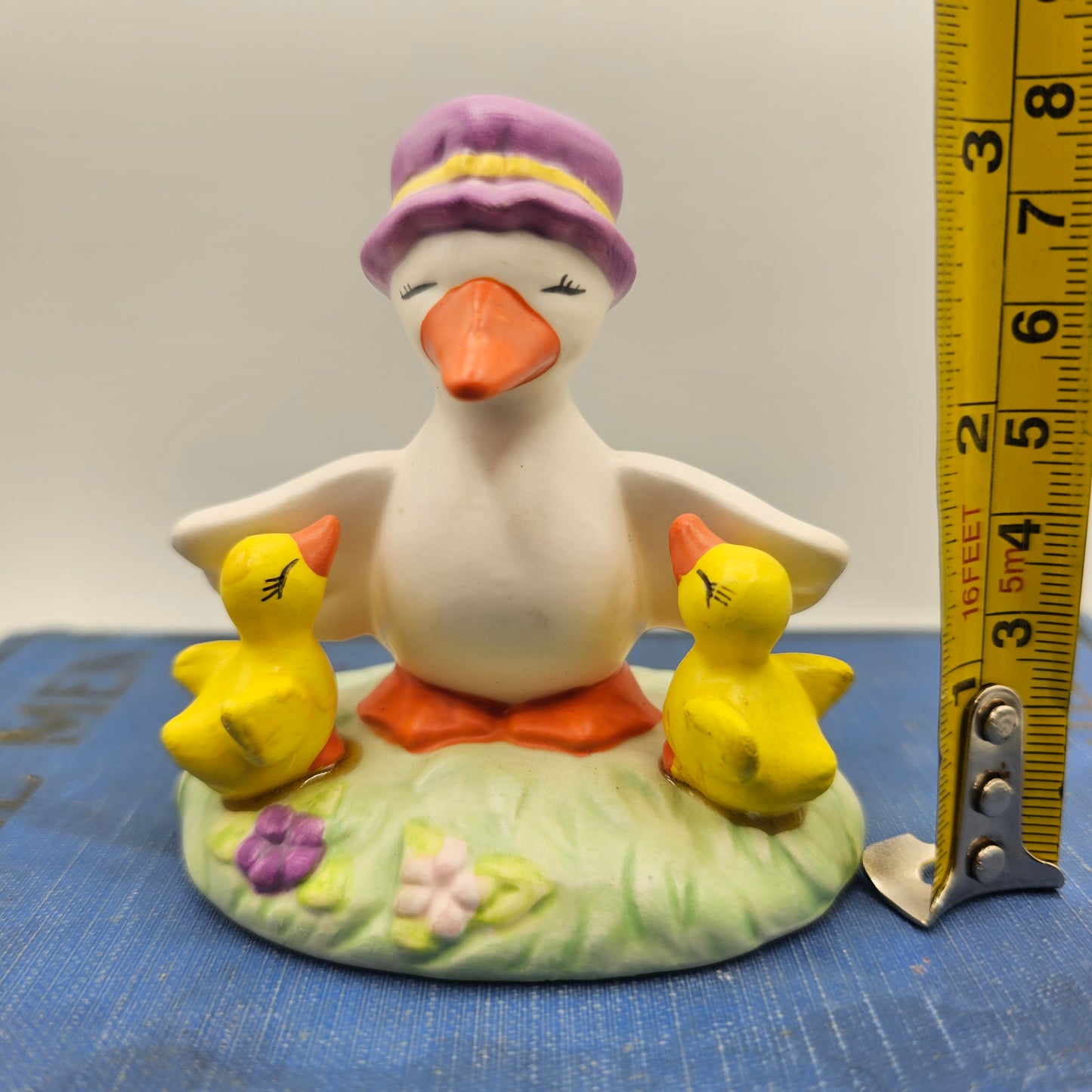 Mommy Duck with Two Ducklings Ceramic Figurine