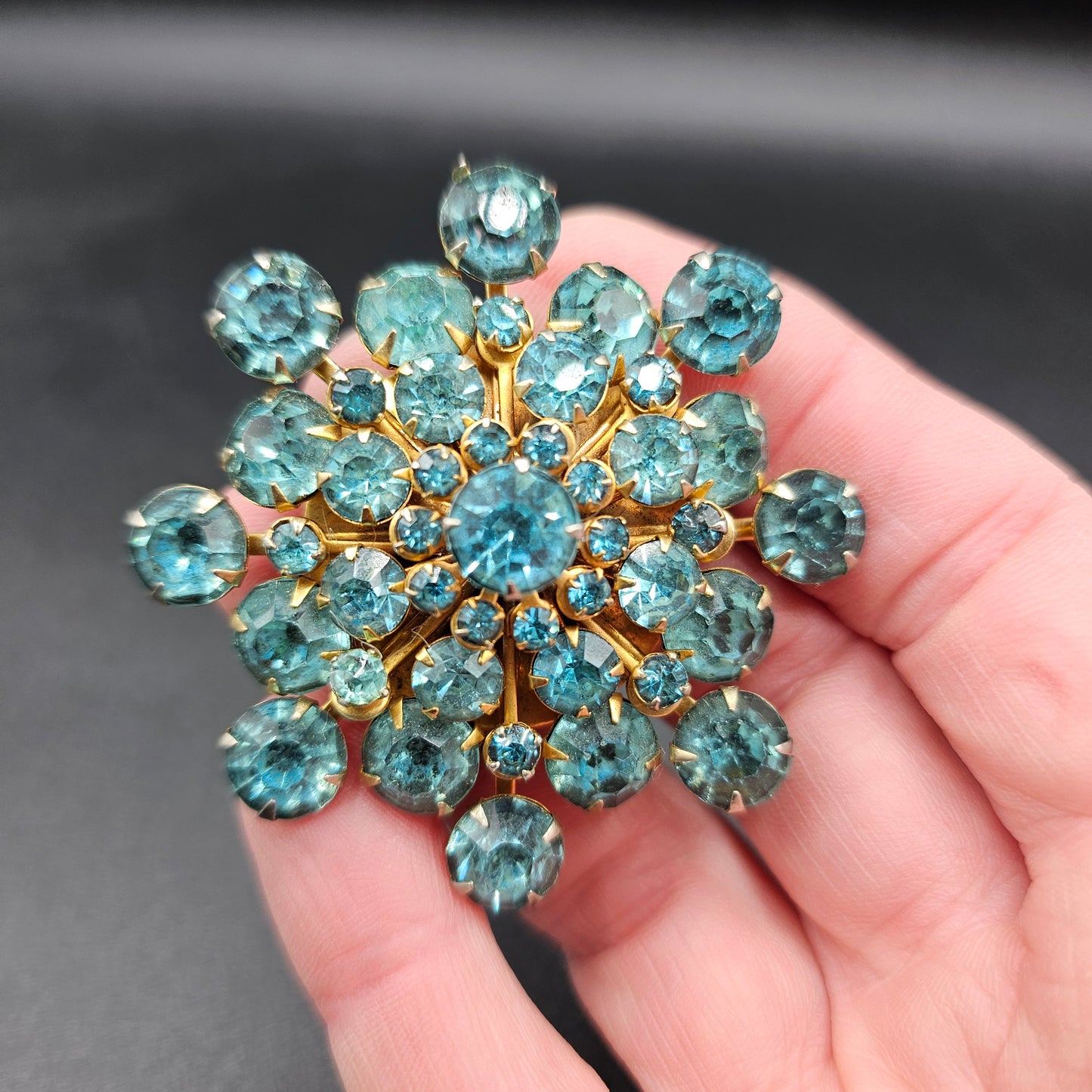 Vintage Blue Crystal Flower Metal Pin On Brooch