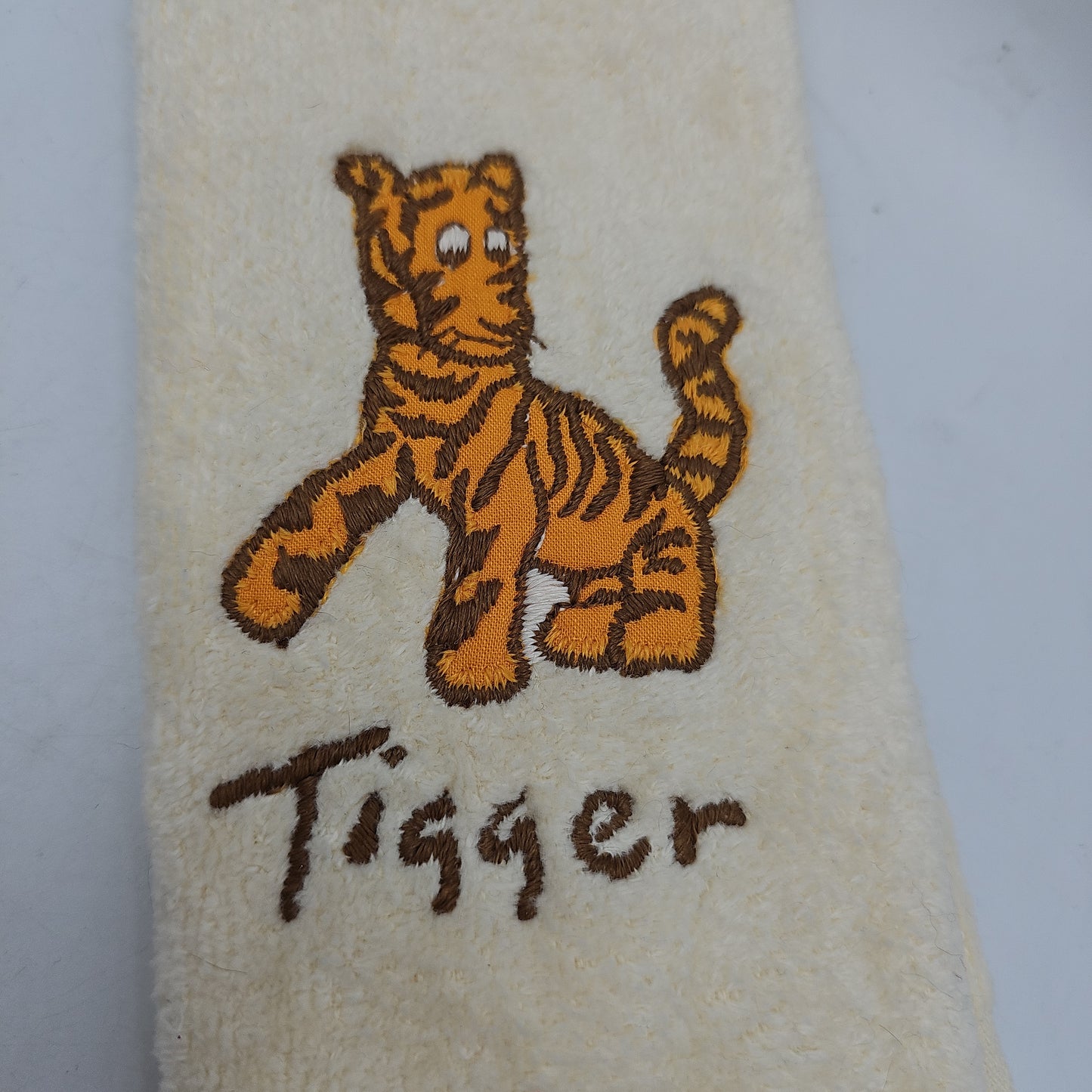 Classic Pooh Tigger Hand Towel - Cream