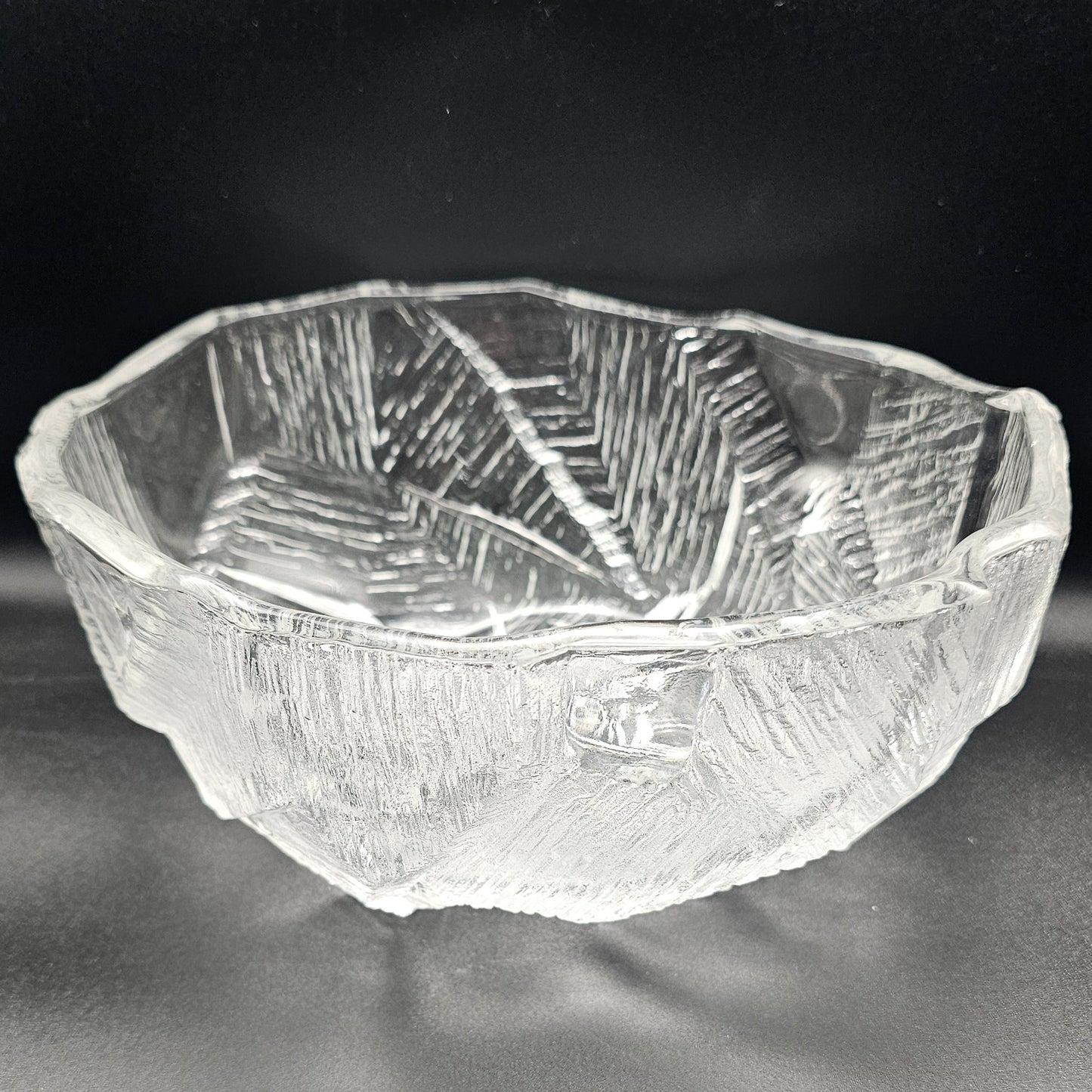 Vintage Hoya of Japan Ice Castle Oval Serving Bowl