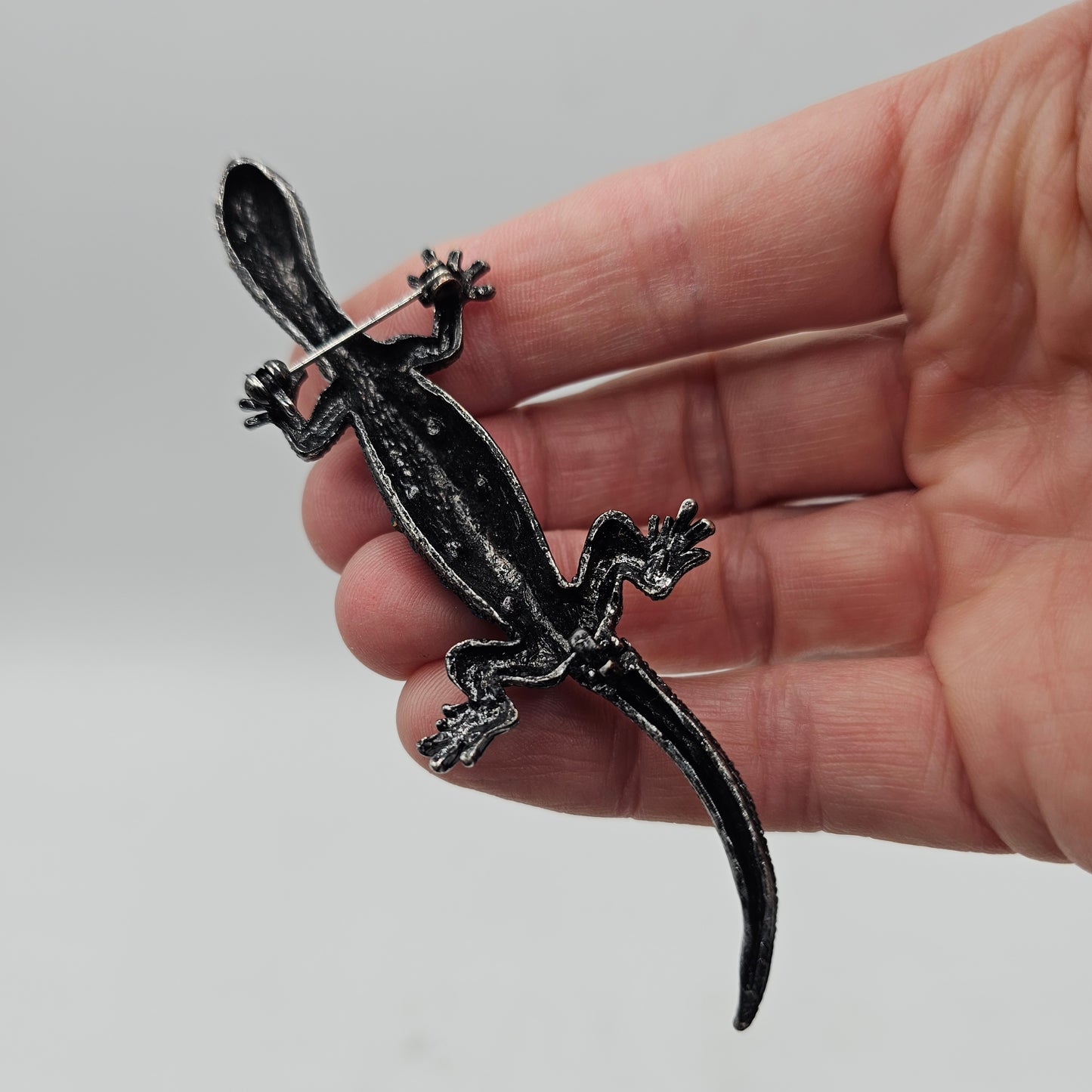 Blue and Purple Crystal Lizard Brooch with Jointed Tail